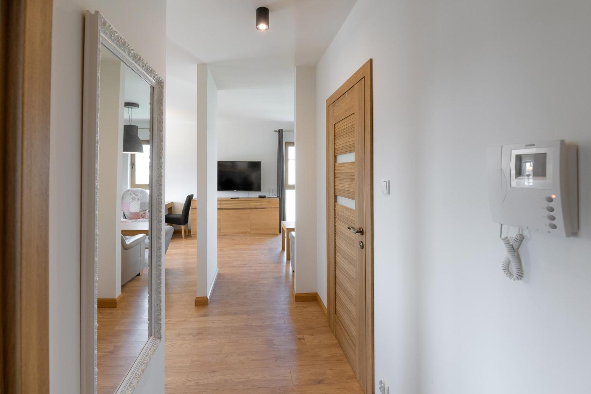 Welur Z Parkingiem Apartment *